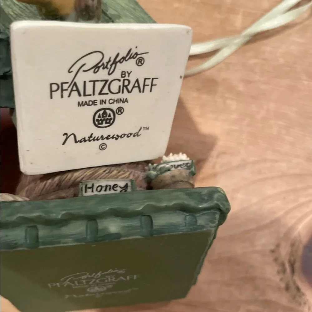 Pfaltzgraff Naturewood Decor figurines ornaments birdhouse beehive set of 2